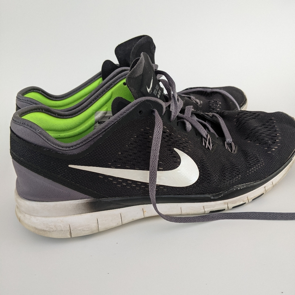 Nike Women Shoe Free TR Fit  Size 10